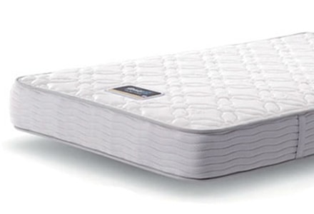 シモンズベッドマットレス採用